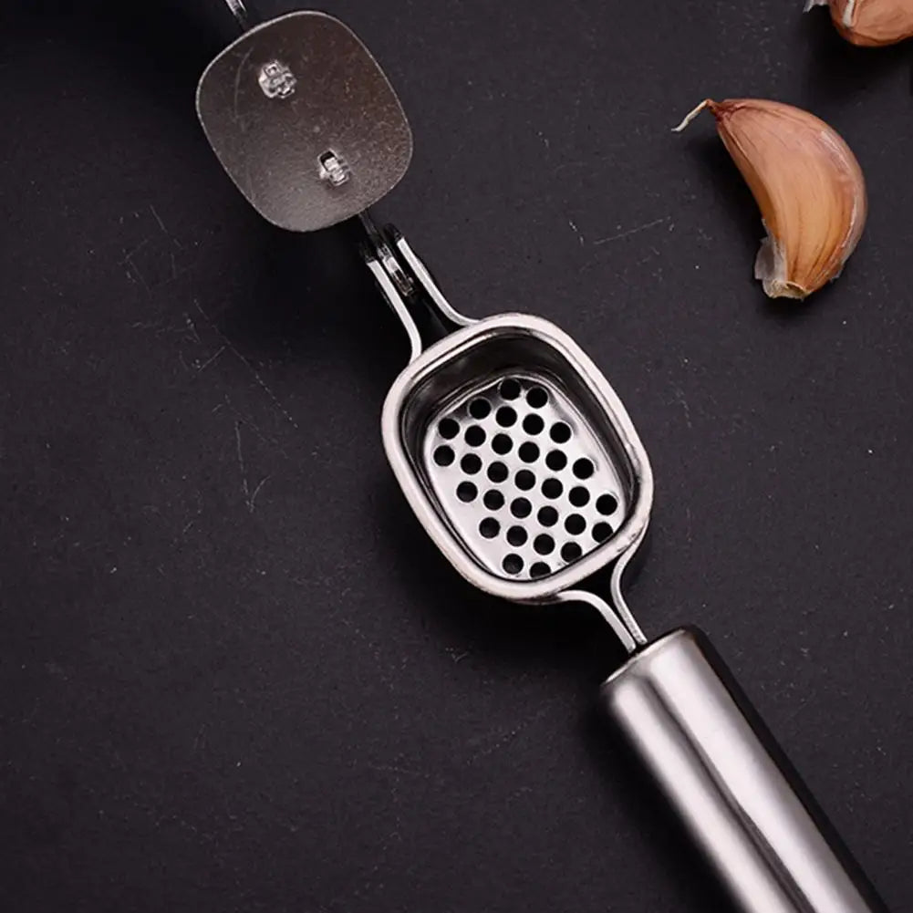 Garlic Press Stainless Steel Mincer Tool Large Chamber Crushes Garlics Nuts Garlic Manual Smasher Squeezer Kitchen Gadget